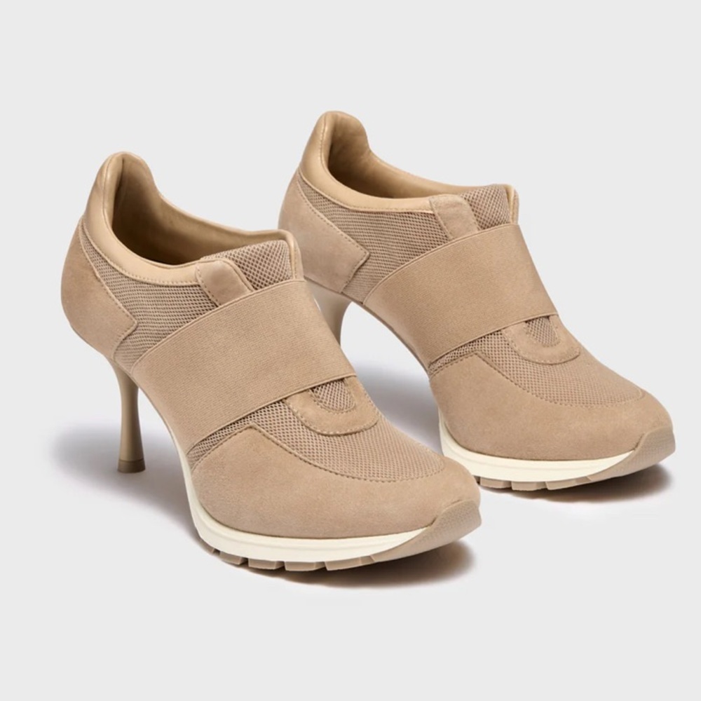 SNEEX - THE ICON size 8 in color Oyster NEW